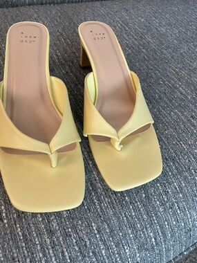 a new day Lemon Yellow Square-Toe Thong Heeled Mules